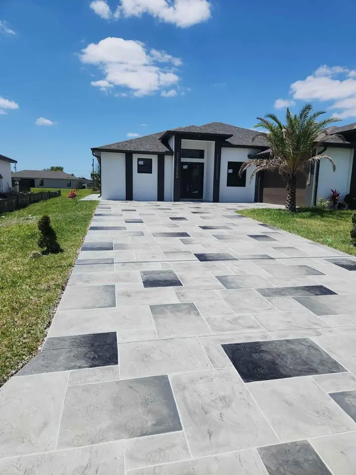 driveway resurfacing project done by Apex Concrete Albuquerque